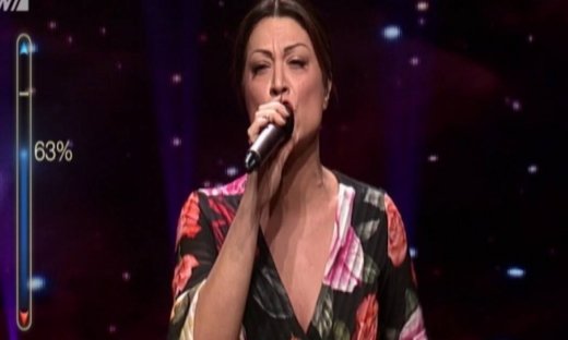 Μια καταπληκτική φωνή που τελικά δεν τα κατάφερε δίνοντας την πρώτη νίκη στα duels στη Βανδή