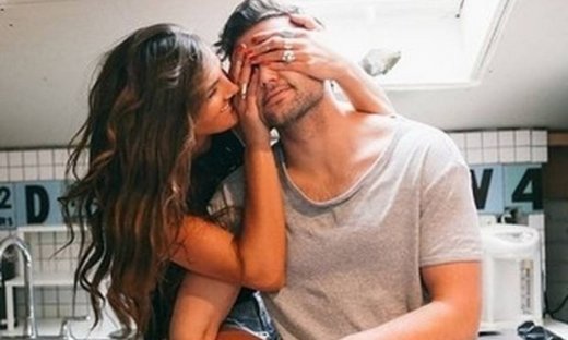 5 στάσεις για να τον τρελάνεις στο κρεβάτι