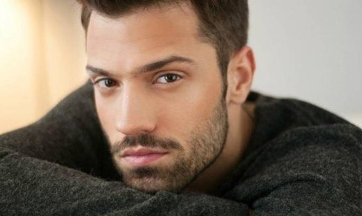 Μόνο εδώ. Ο στιγμιαίος έρωτας του Αργυρού με μελαχρινή και τα όνειρα (Nassos blog)