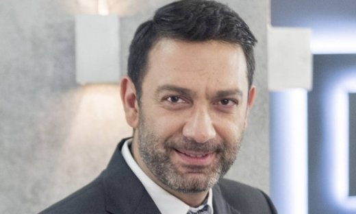 Έλα στη θέση μου: Ο Δαμιανός συνωμοτεί με τον…