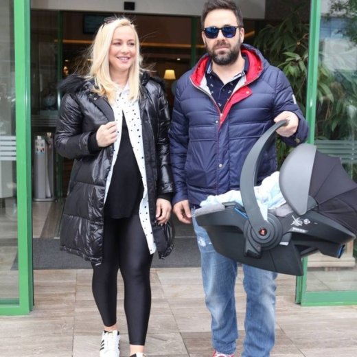 Ευτυχισμένοι γονείς