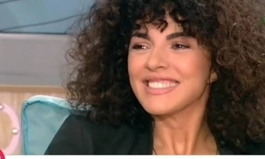 Σολωμού: «Επιλέγω να µην πιστεύω στο ‘για πάντα’. Μου φαίνεται τόσο ουτοπικό που µε πανικοβάλλει»