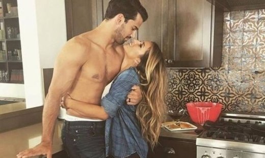 Άσε ό, τι κάνεις: Μόλις βρήκαμε την απόλυτη έρευνα για το σεξ