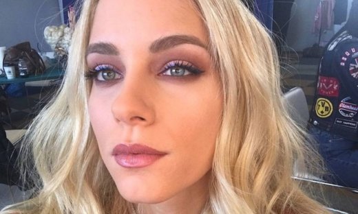 Συμβαίνει τώρα: Στα γυρίσματα του Dance με το πιο hot μακιγιάζ του καλοκαιριού!