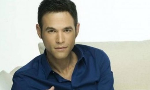 Μένιος Φουρθιώτης: «Θέλω να απασχολεί η δουλειά µου, όχι η προσωπική µου ζωή»