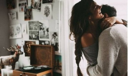 5 κινήσεις στο σεξ που θα τον κάνουν να... παραμιλάει