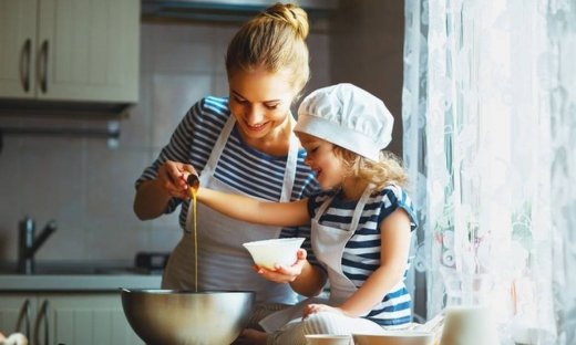 Πέντε χρήσιμες συμβουλές για να «ελαφρύνετε» τις συνταγές του Πάσχα