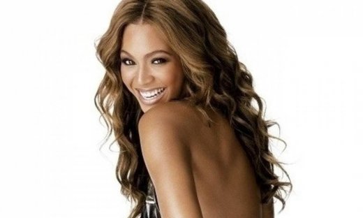 Η Beyonce παραδίδει και πάλι μαθήματα στυλ με την κοιλίτσα της να είναι πιο φουσκωμένη από ποτέ