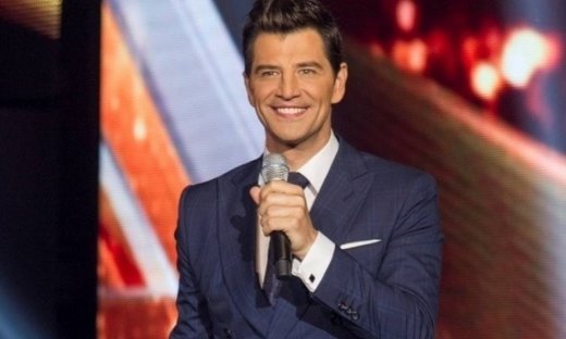 YFSF: Αποθέωσαν τον Ρουβά με αφορμή την εμφάνιση της Μεταξά