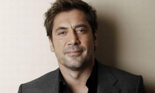 Javier Bardem: «Με ξυπνούσαν στις 5 το πρωί και αμέσως μετά μου έβαζαν κόλλα στο πρόσωπο»