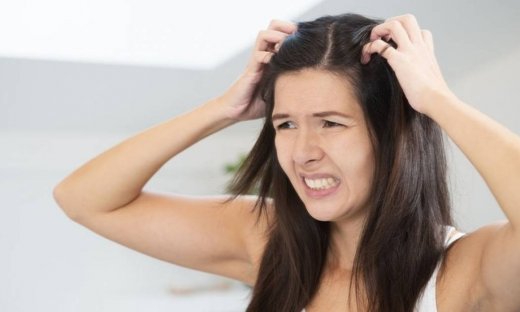 Φαγούρα στο κεφάλι: 5 πιθανές αιτίες