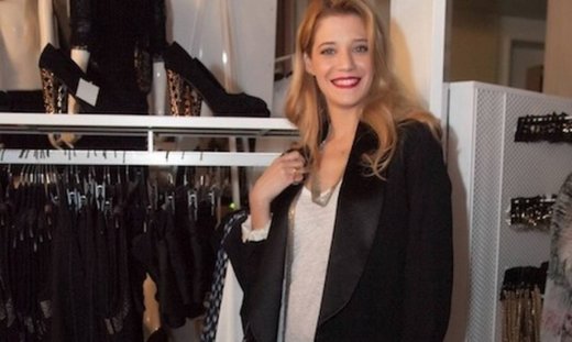 Τζένη Θεωνά: «Όταν πω πως πρέπει να κάνω δίαιτα, το μόνο που σκέφτομαι είναι το φαγητό»