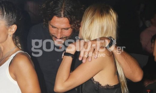 Ουπς! Τι έχουμε εδώ; Με ποια γνωστή ηθοποιό βγήκε στα μπουζούκια ο Κοκκινάκης;