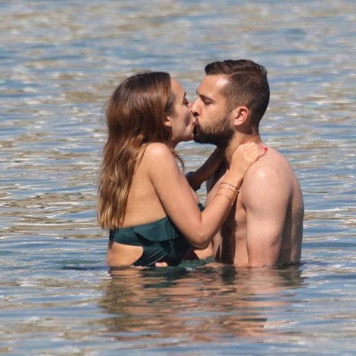 Ο Jordi Alba στην Μύκονο