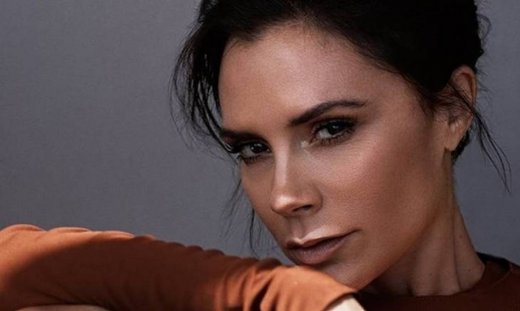 Βικτόρια Μπέκαμ: «Αν ήμουν όσο δυστυχισμένη φαίνομαι δεν θα ήμουν ακόμη παντρεμένη»