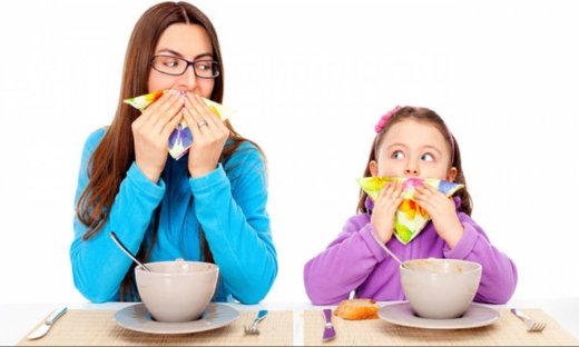 Τρία μυστικά για να διδάξετε καλούς τρόπους στα παιδιά σας