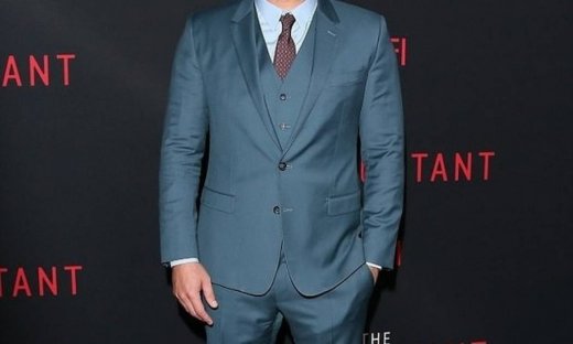 New love in town; Τρεις μήνες μετά τον χωρισμό, ο ηθοποιός είναι και πάλι ερωτευμένος