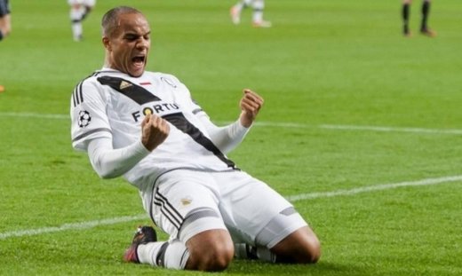 Ολυμπιακός: Ανακοινώνεται άμεσα ο Οφόε