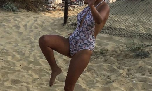 Από τον Άγιο Δομίνικο σε παραλία της Αττικής παίζει footvolley