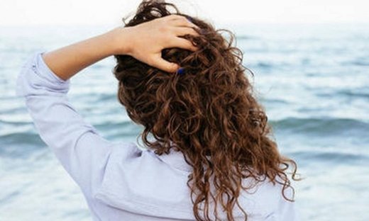 Τριχωτό κεφαλής: 4 μυστικά για υγιή και όμορφα μαλλιά