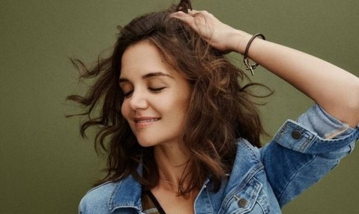 Η Katie Holmes σε μία εμφάνιση που θα θες να αντιγράψεις ακόμη και στις διακοπές σου!