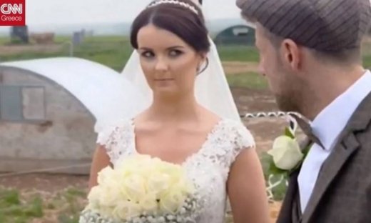 Γάμος - φιάσκο: Γαμπρός έβαλε 50 γουρούνια να συνοδεύσουν τη νύφη στην εκκλησία (vid)