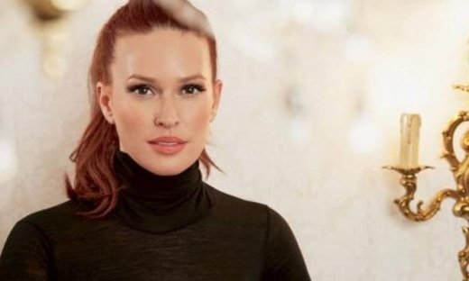 Σίσσυ Χρηστίδου: Παιχνίδια στο νερό με τον γιο της