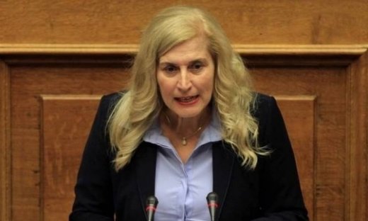 Απίστευτο θράσος της Αυλωνίτου: «Οι συντάξεις δεν έχουν περικοπεί»!