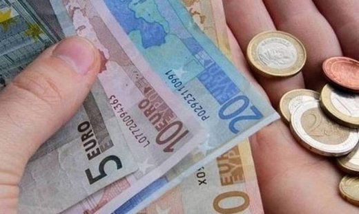 Κοινωνικό Επίδομα Αλληλεγγύης (ΚΕΑ): Πότε θα μπουν τα χρήματα στους λογαριασμούς