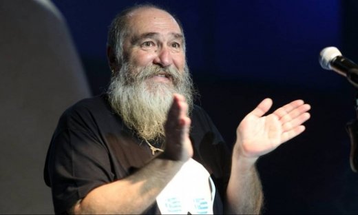 Τζίμης Πανούσης: «Έψαχνα ταράτσα να πηδήξω…»