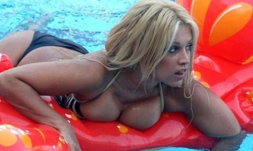 Όταν η Σαμπρίνα κόλαζε το μυαλό μας! (photos)