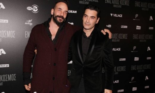 Ο Μουζουράκης σχολιάζει στον Παπακαλιάτη και κλαίνε... από το γέλιο