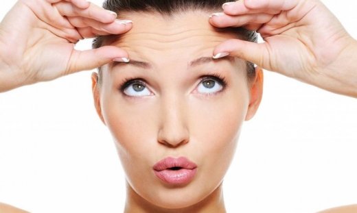 Κόψτε αυτές τις 5 συνήθειες που σας γερνούν πρόωρα