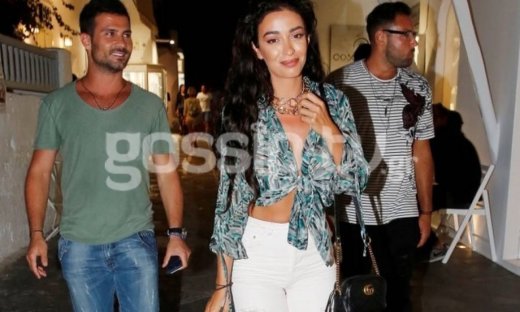 Ελένη Φουρέρια: Βόλτες στην Μύκονο