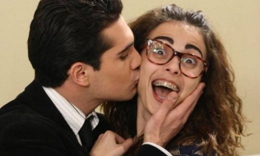 Μαρία η άσχημη: Η Μαρία φοβάται ότι θα χάσει τη θέση της...