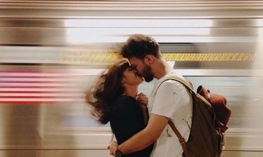 10 αδιαμφισβήτητα σημάδια ότι είναι κακός στο σεξ