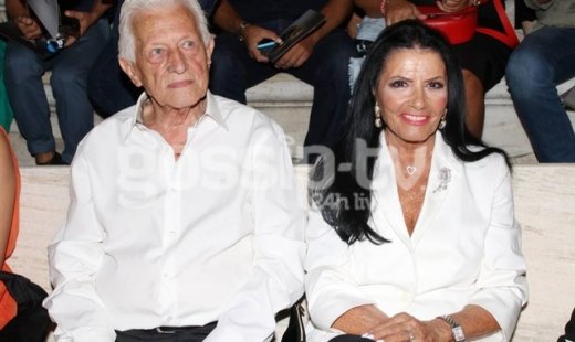 Η Ζωζώ Σαπουντζάκη στο Ηρώδειο με τον σύντροφό της