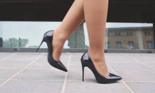 Το πιο καυτό στριπτίζ που έχετε δει (vid)