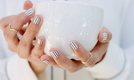 Black and White: 14 cool σχέδια για το μανικιούρ σου!