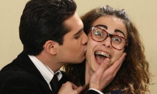 Μαρία η άσχημη: Ο Αλέξης, πριν φύγει για τη Νέα Υόρκη, ανακοινώνει πως…