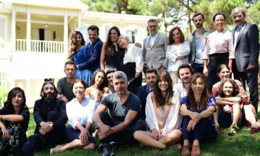 Η νύφη: Ο Φαρούκ νιώθει να βάλλεται από παντού