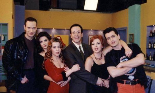 Κωνσταντίνου και Ελένης: Το σπίτι γεμίζει από γάτες, κότες και σκυλάκια