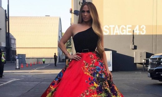 Get the look: Σου δείχνουμε τον τρόπο να αντιγράψεις αυτή τη συγκλονιστική εμφάνιση της J Lo