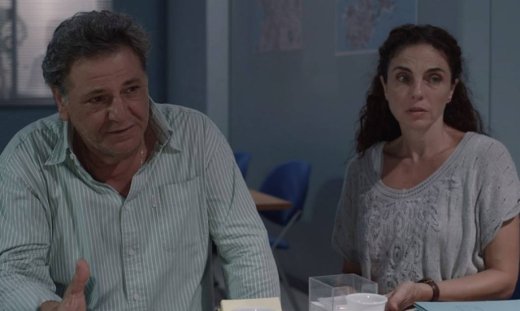 Το τατουάζ: Ο Παύλος και η Μάρθα σοκάρονται όταν μαθαίνουν ότι η Λήδα είναι εγγονή τους