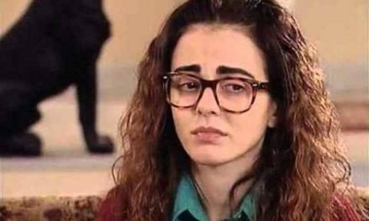 Μαρία η άσχημη: Ο Αλέξης ακούει τη Μαρία να μιλά στο τηλέφωνο για την κατάσχεση της εταιρείας