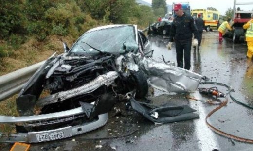 Ενεπλάκη πριν απο λίγο σε τροχαίο γνωστή Ελληνίδα ηθοποιός (Nassos blog)