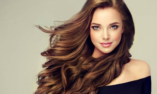 Τροφές πλούσιες σε βιοτίνη για δυνατά μαλλιά και νύχια