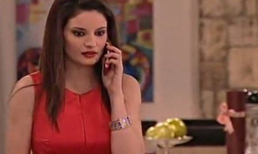 Μαρία η άσχημη: Η Μαρκέλλα κάνει σκηνή στον Αλέξη αλλά αυτός…