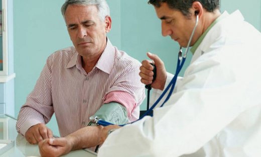 Υπέρταση: Το ελληνικό βότανο που βοηθά στη διαχείριση των συμπτωμάτων