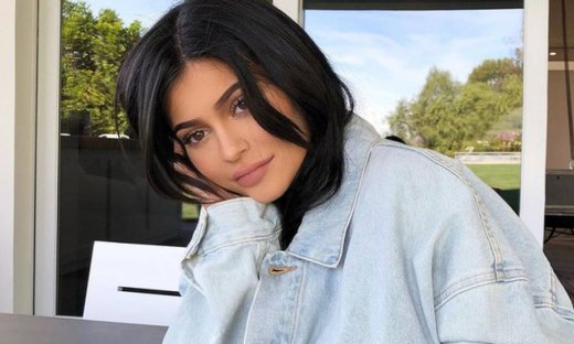 Είναι αυτή η μεγαλύτερη απόδειξη, πως η Kylie Jenner περιμένει κοριτσάκι;